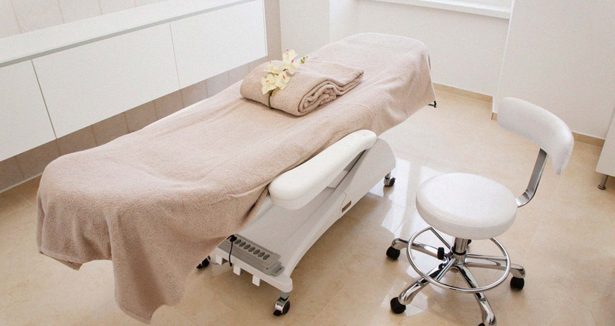 Consejos para elegir una clínica estética confiable, garantiza tu seguridad.